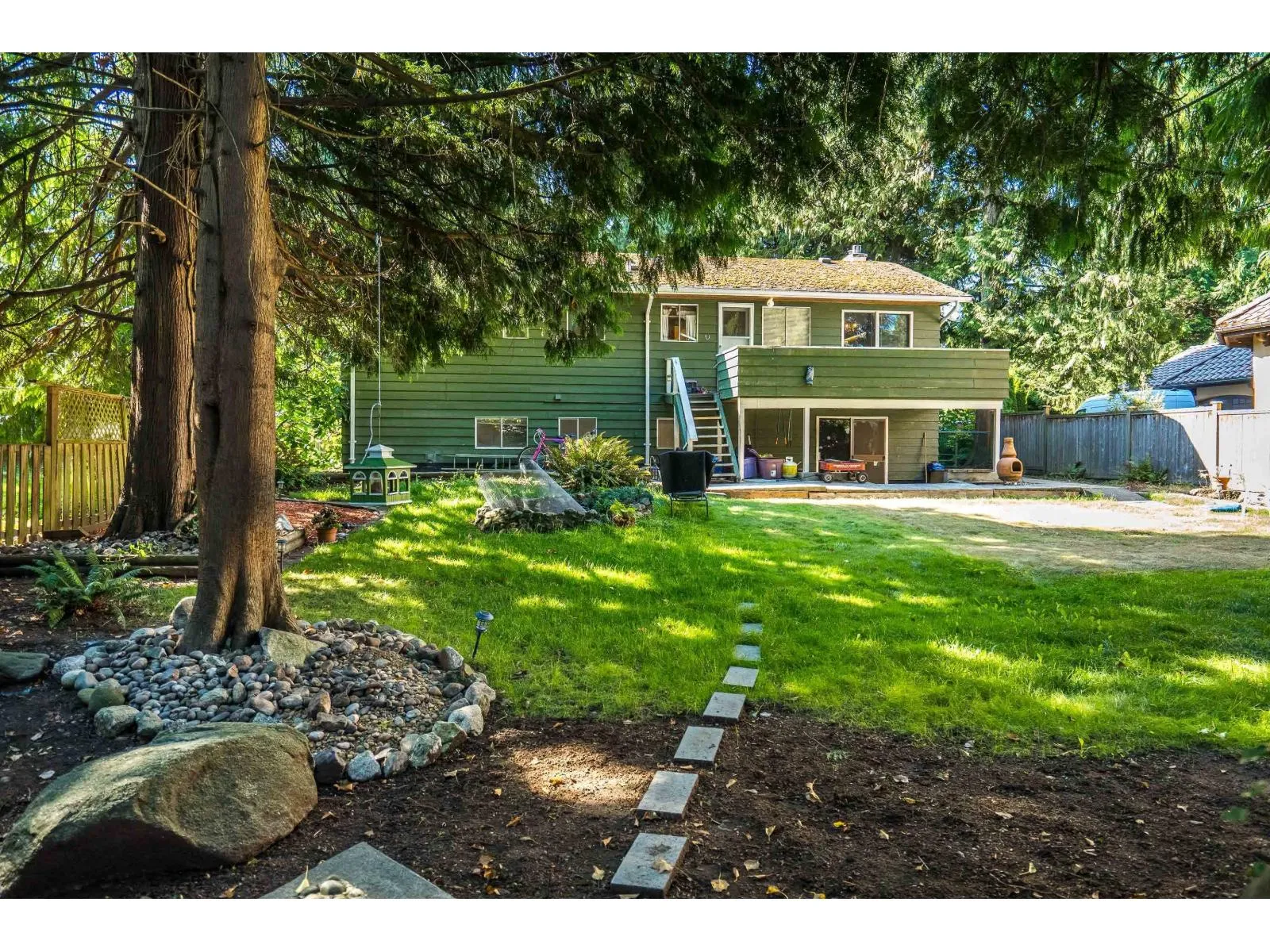 House for rent: 12563 26 Avenue, Surrey, British Columbia V4A 2K6