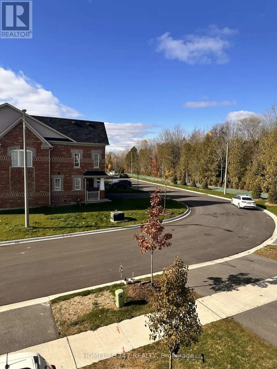 Row / Townhouse for rent: 1259 Jim Brewster Circle, Oshawa, Ontario L1G 7S1