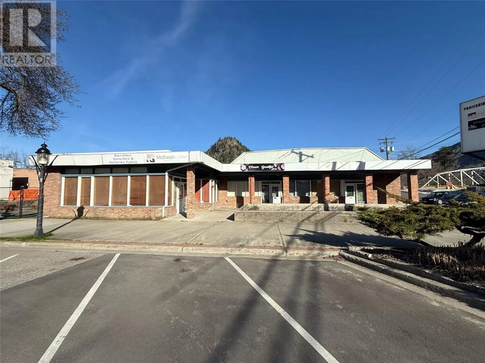 Residential Commercial Mix for rent: 125b Market Avenue, Grand Forks, British Columbia V0H 1H0