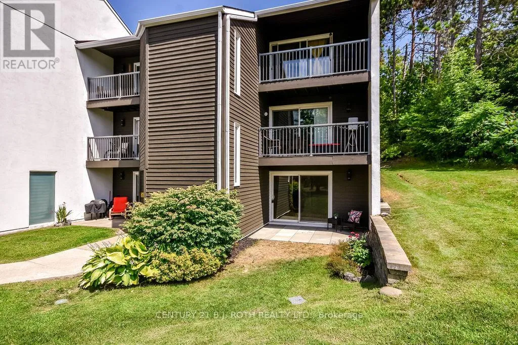 Apartment for rent: 126 - 1102 Horseshoe Valley Road, Oro-Medonte, Ontario L4M 4Y8