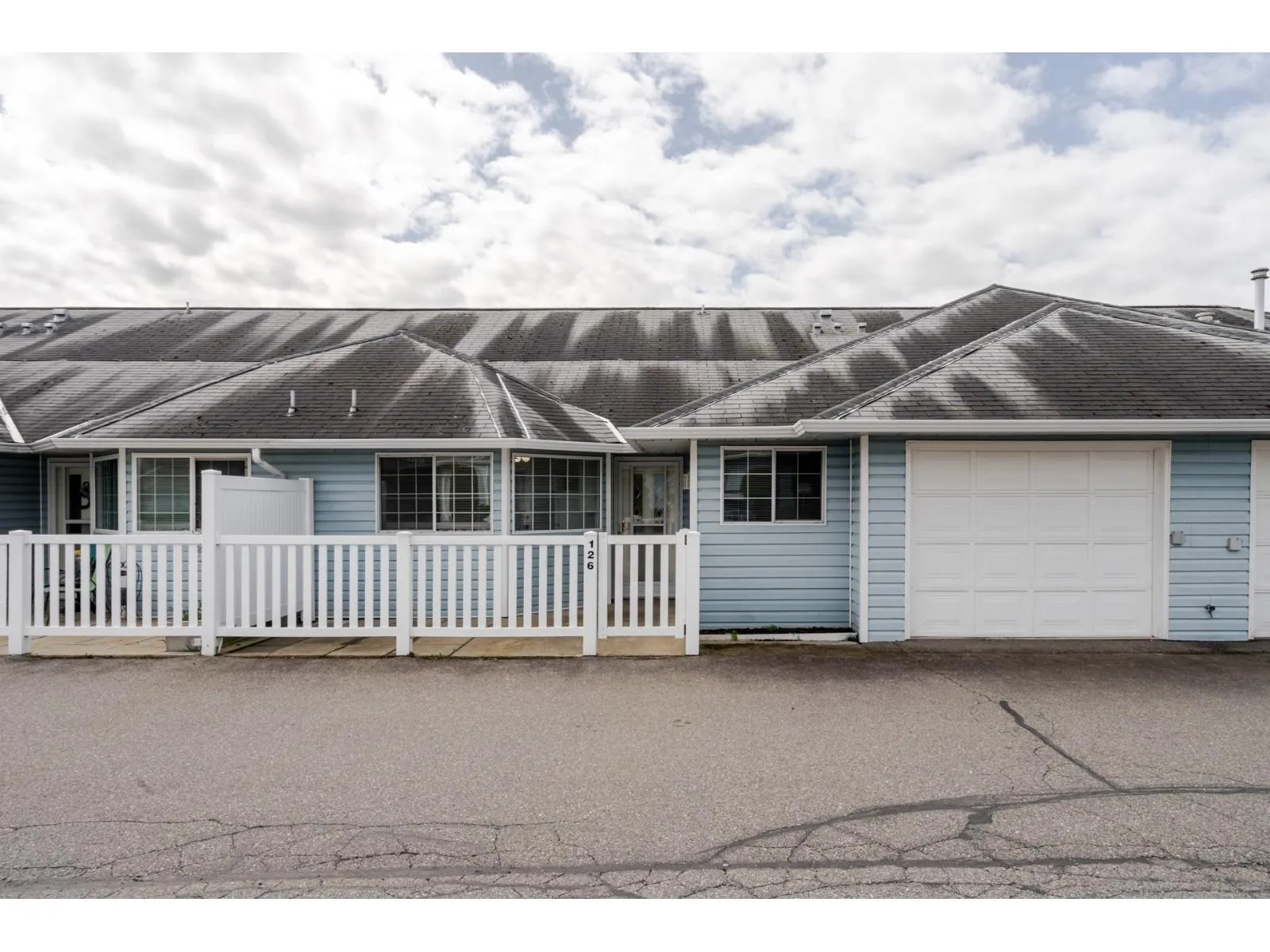 Row / Townhouse for rent: 126 1450 Mccallum Road, Abbotsford, British Columbia V2S 8A5