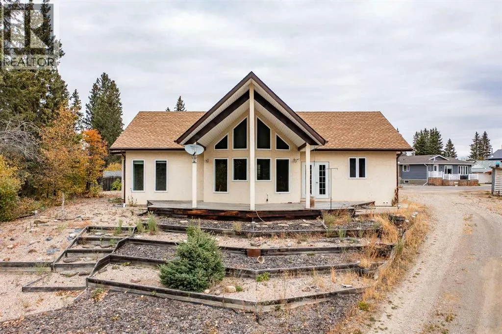 House for rent: 126 4th Street, Leslieville, Alberta T0M 1H0