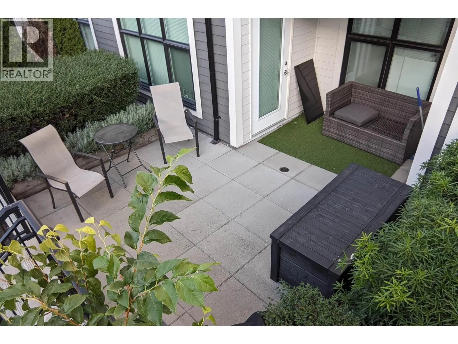 Apartment for rent: 126 9500 Tomicki Avenue, Richmond, British Columbia V6X 0R9