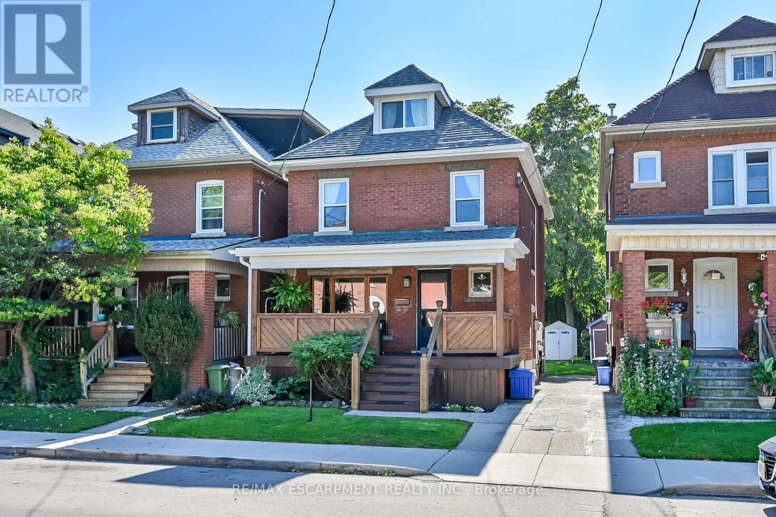 House for rent: 126 Cumberland Avenue, Hamilton, Ontario L8M 1Z3