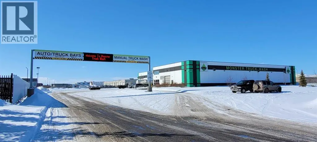 126 Queens Drive, Red Deer, Alberta T4P 0R4