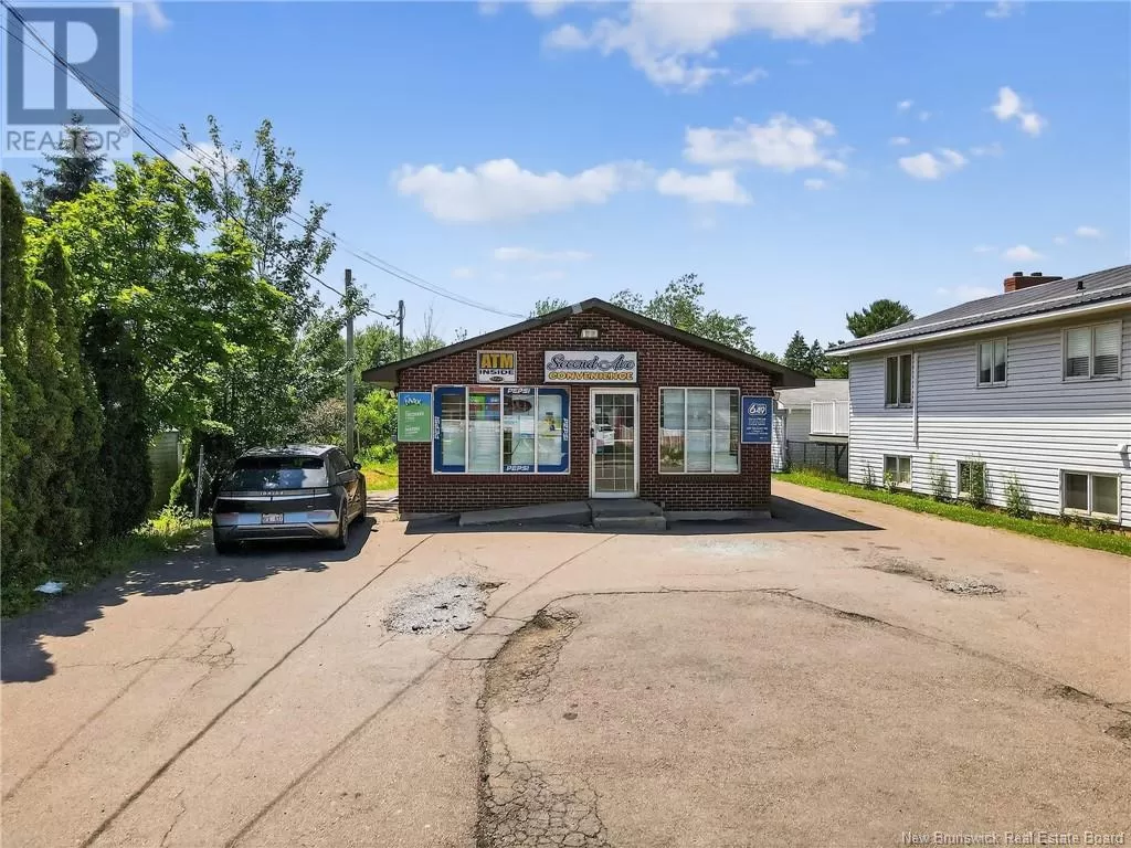 126 Second Avenue, Moncton, New Brunswick E1C 7Y2