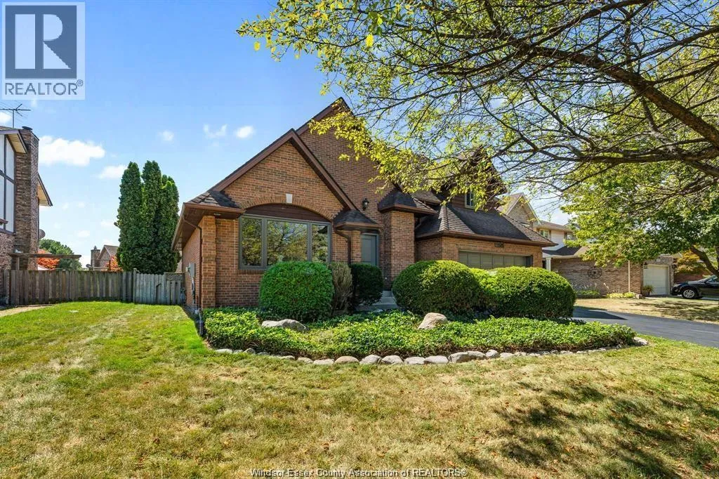 House for rent: 12605 Little River Boulevard, Tecumseh, Ontario N8N 4B9