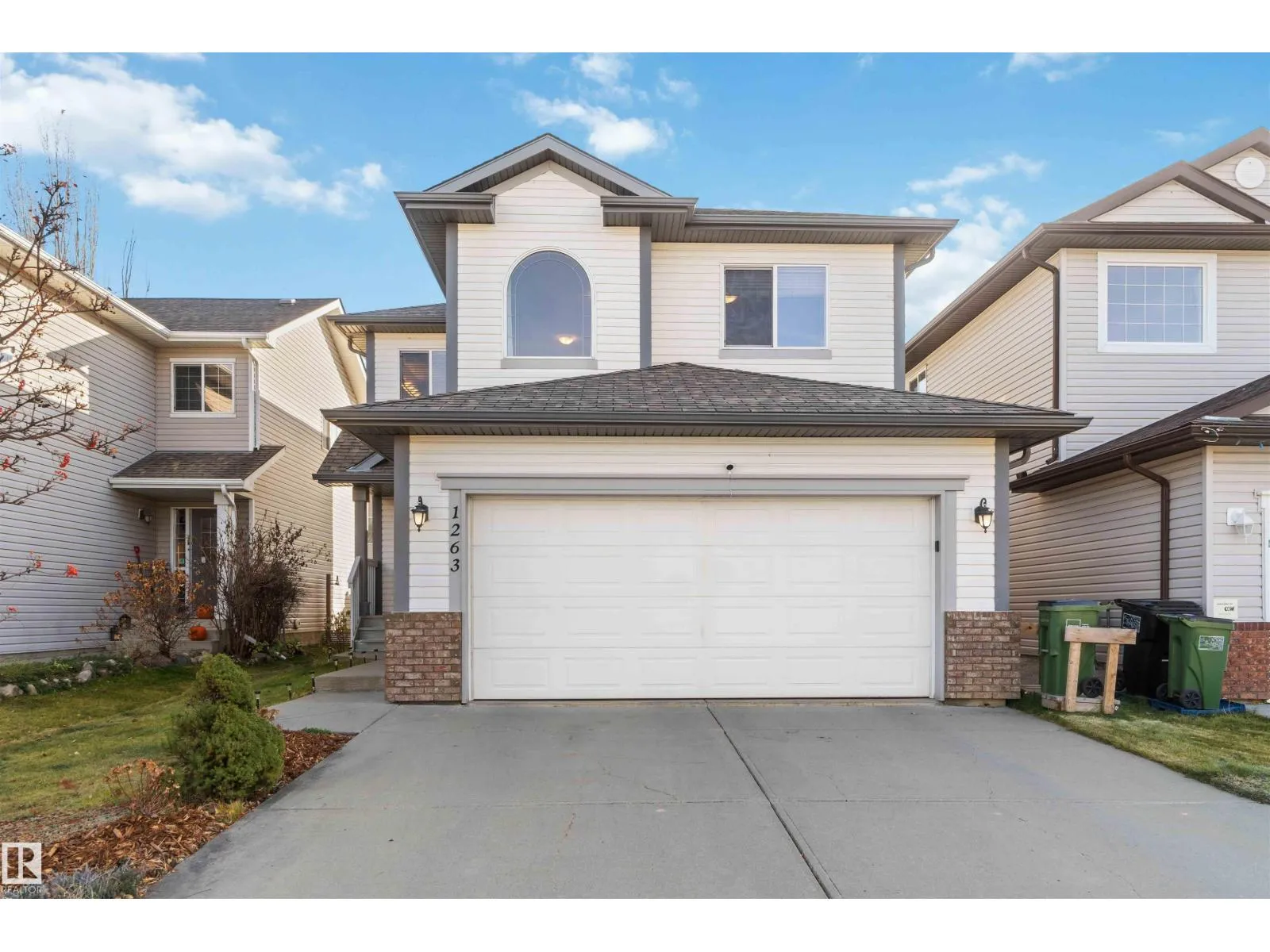 House for rent: 1263 Mcallister Wy Sw, Edmonton, Alberta T6W 0B1