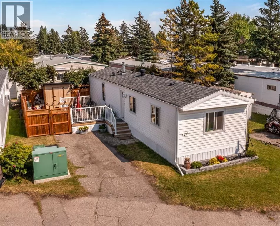 Mobile Home for rent: 127, 3223 83 Street Nw, Calgary, Alberta T3B 5P4