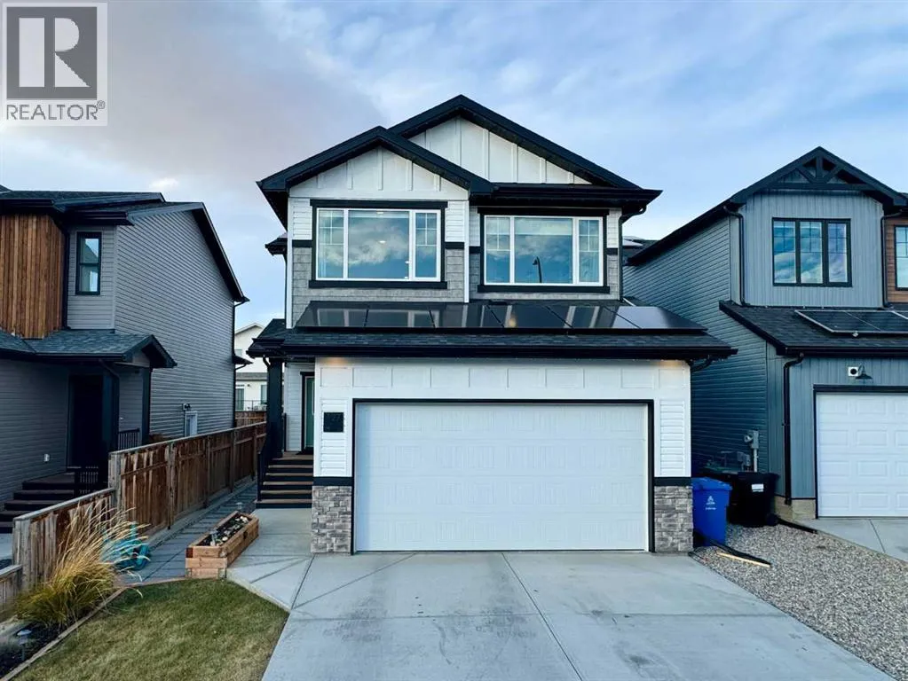 House for rent: 127 Goldenrod Road W, Lethbridge, Alberta T1J 5W8