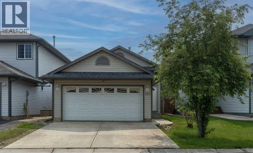 House for rent: 127 J.w. Mann Drive, Fort McMurray, Alberta T9H 5G7