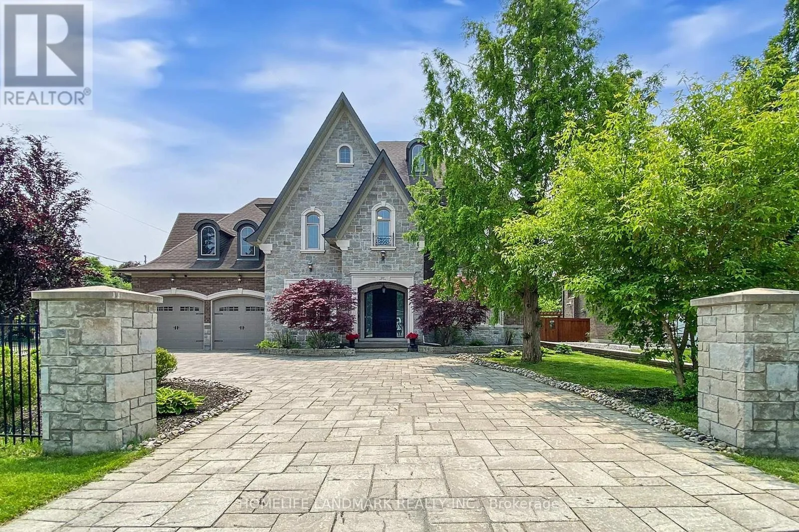 House for rent: 127 May Avenue, Richmond Hill, Ontario L4C 3S8