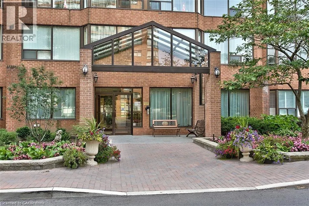 Apartment for rent: 1270 Maple Crossing Boulevard Unit# 914, Burlington, Ontario L7S 2J3