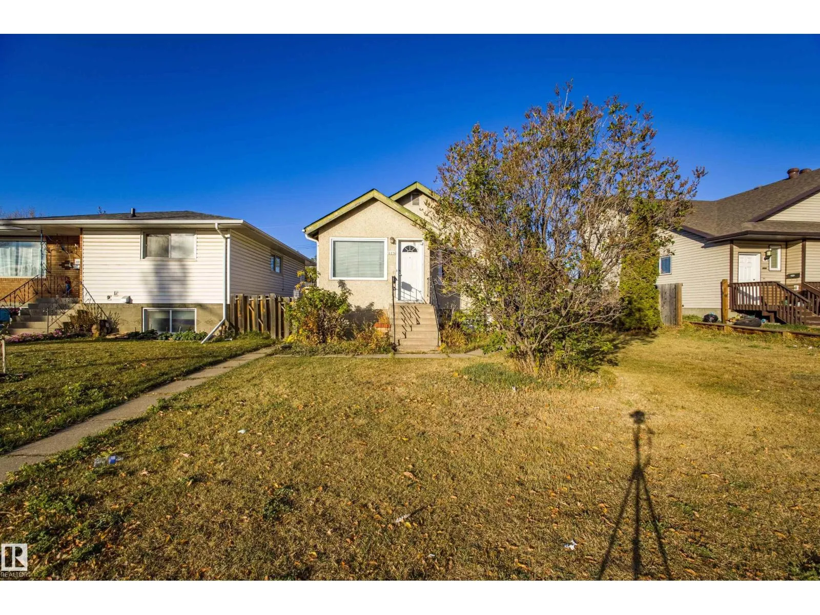 House for rent: 12716 12718 94 St Nw, Edmonton, Alberta T5E 3V5