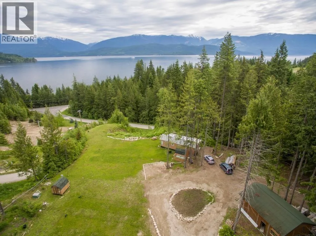 Park Model Mobile Home for rent: 1273 Queens Bay Road, Balfour, British Columbia V0G 1C0