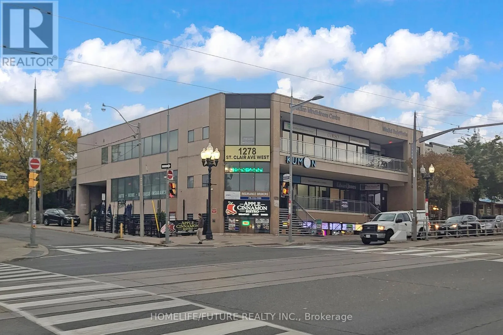 1278 St Clair Avenue W, Toronto, Ontario M6E 1B9