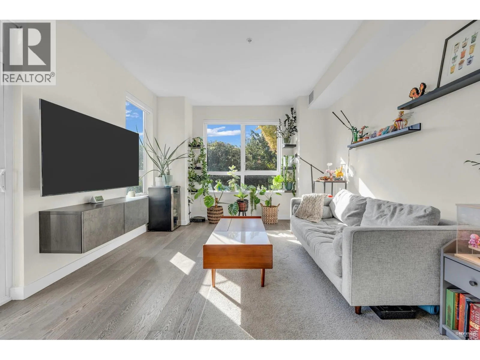 Apartment for rent: 128 4033 May Drive, Richmond, British Columbia V6X 0T3