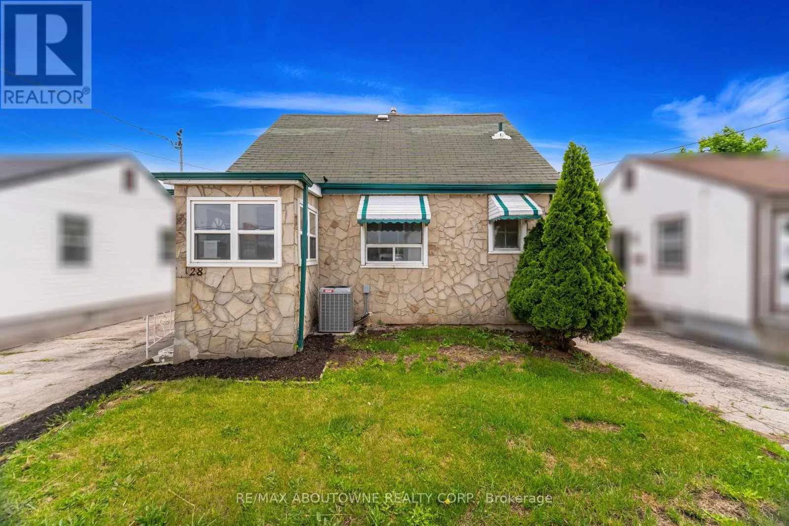 House for rent: 128 Cross Avenue, Oakville, Ontario L6J 2W6