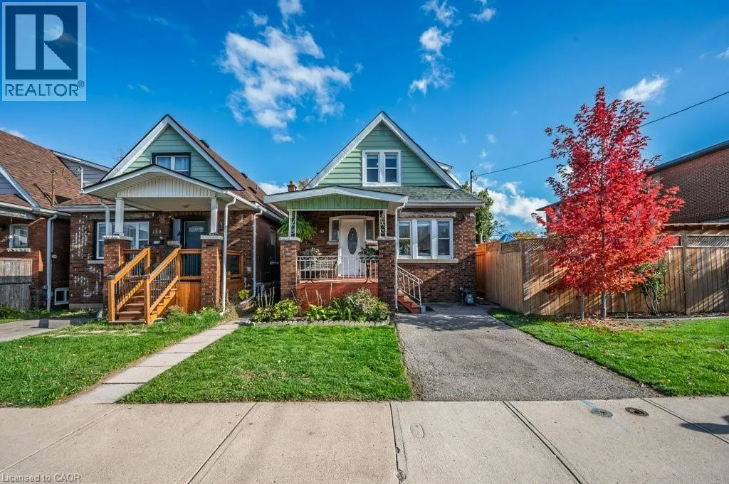 House for rent: 128 Crosthwaite Avenue N, Hamilton, Ontario L8H 4V5