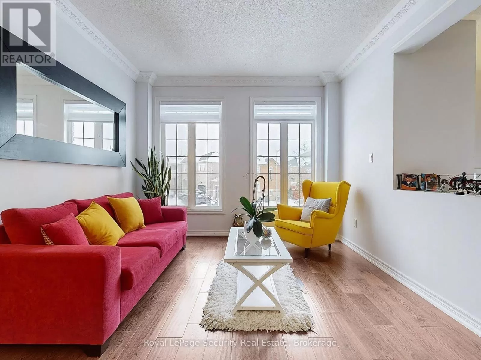 House for rent: 128 Daiseyfield Crescent, Vaughan, Ontario L4H 2T7