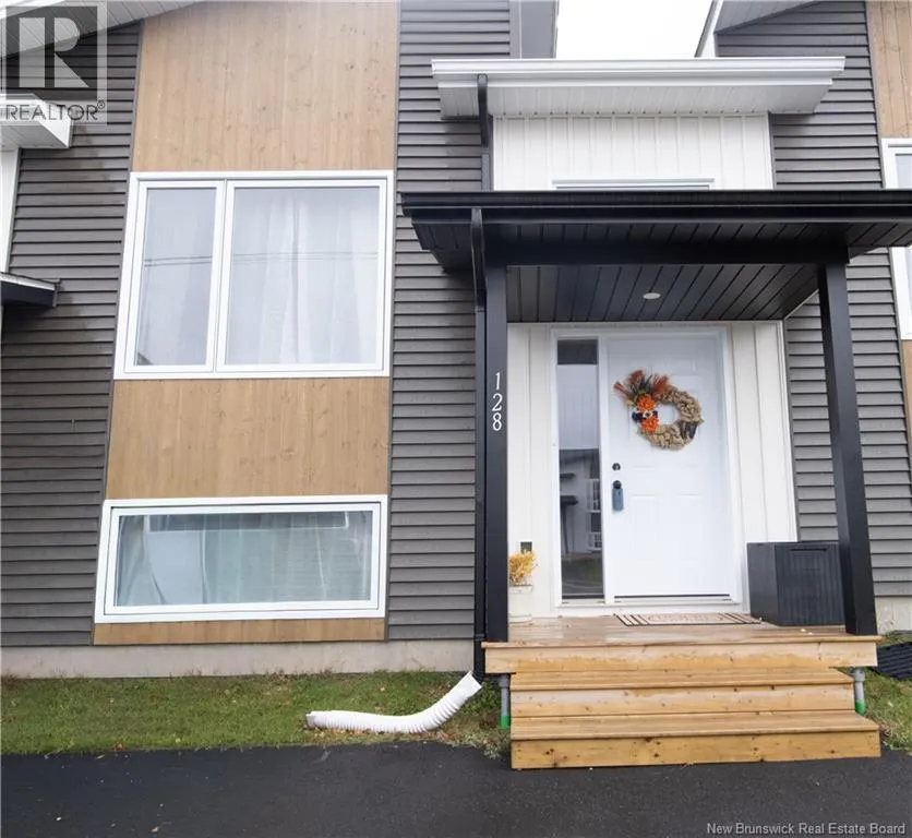 Row / Townhouse for rent: 128 Donat Crescent, Dieppe, New Brunswick E1A 9L4