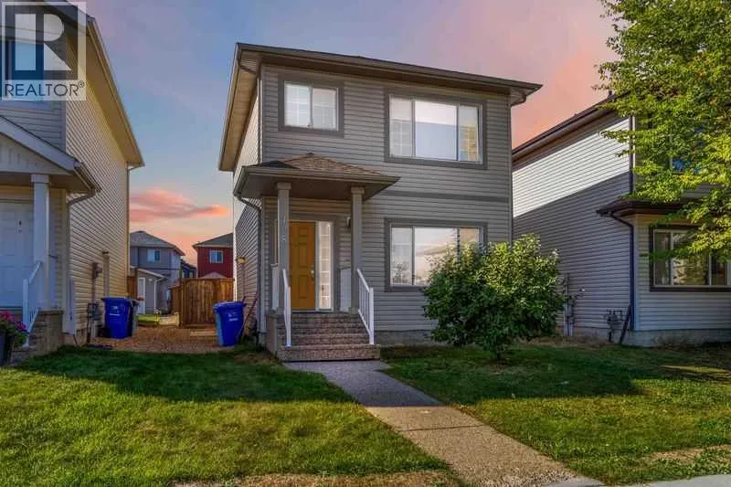 House for rent: 128 Juniper Street, Fort McMurray, Alberta T9K 0M8