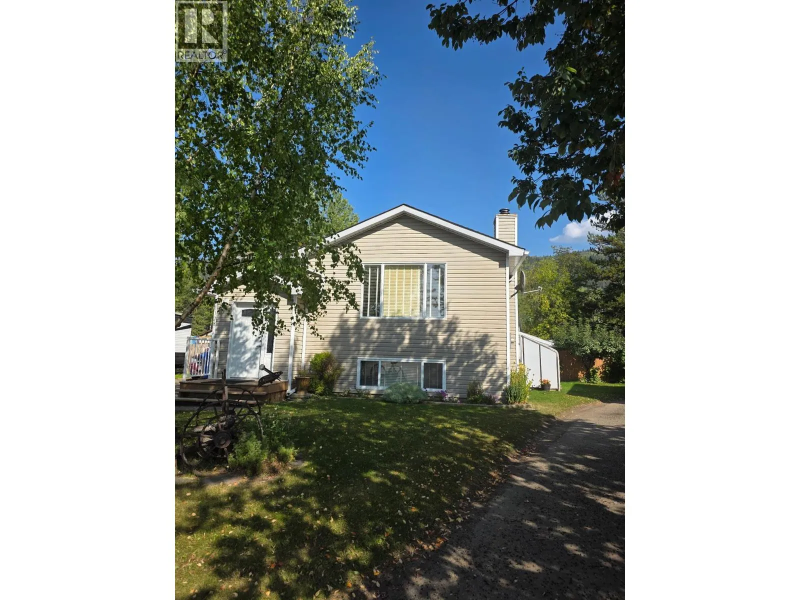 House for rent: 128 Quality Crescent, Tumbler Ridge, British Columbia v0c 2w0