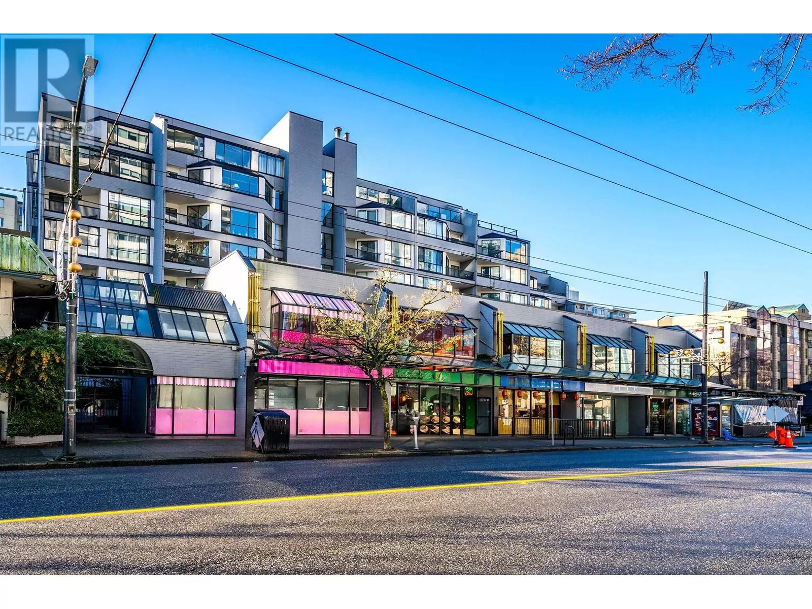 1282 Robson Street, Vancouver, British Columbia V6E 1C1