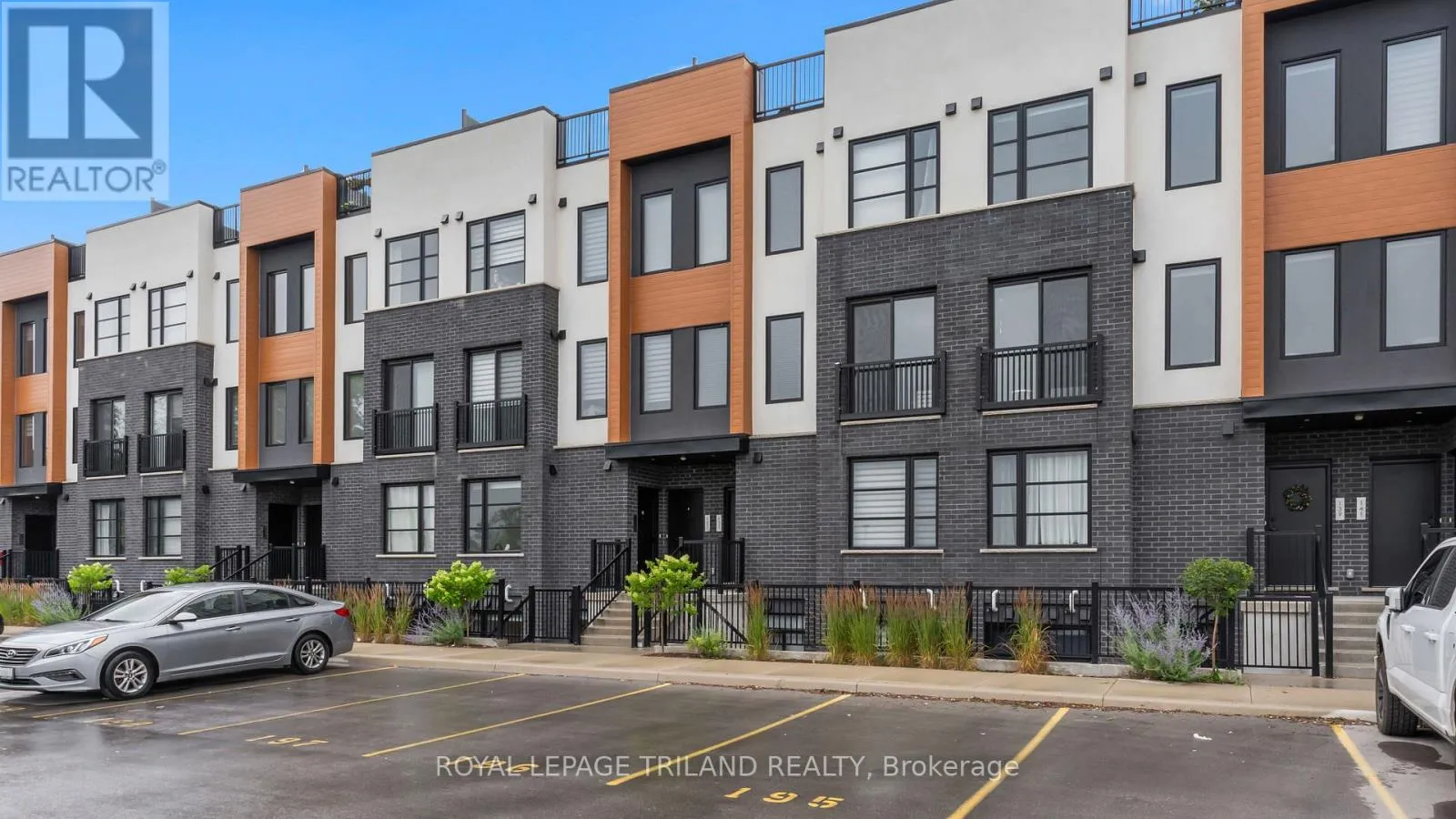 Row / Townhouse for rent: 129 - 3900 Savoy Street, London South, Ontario N6P 0H9