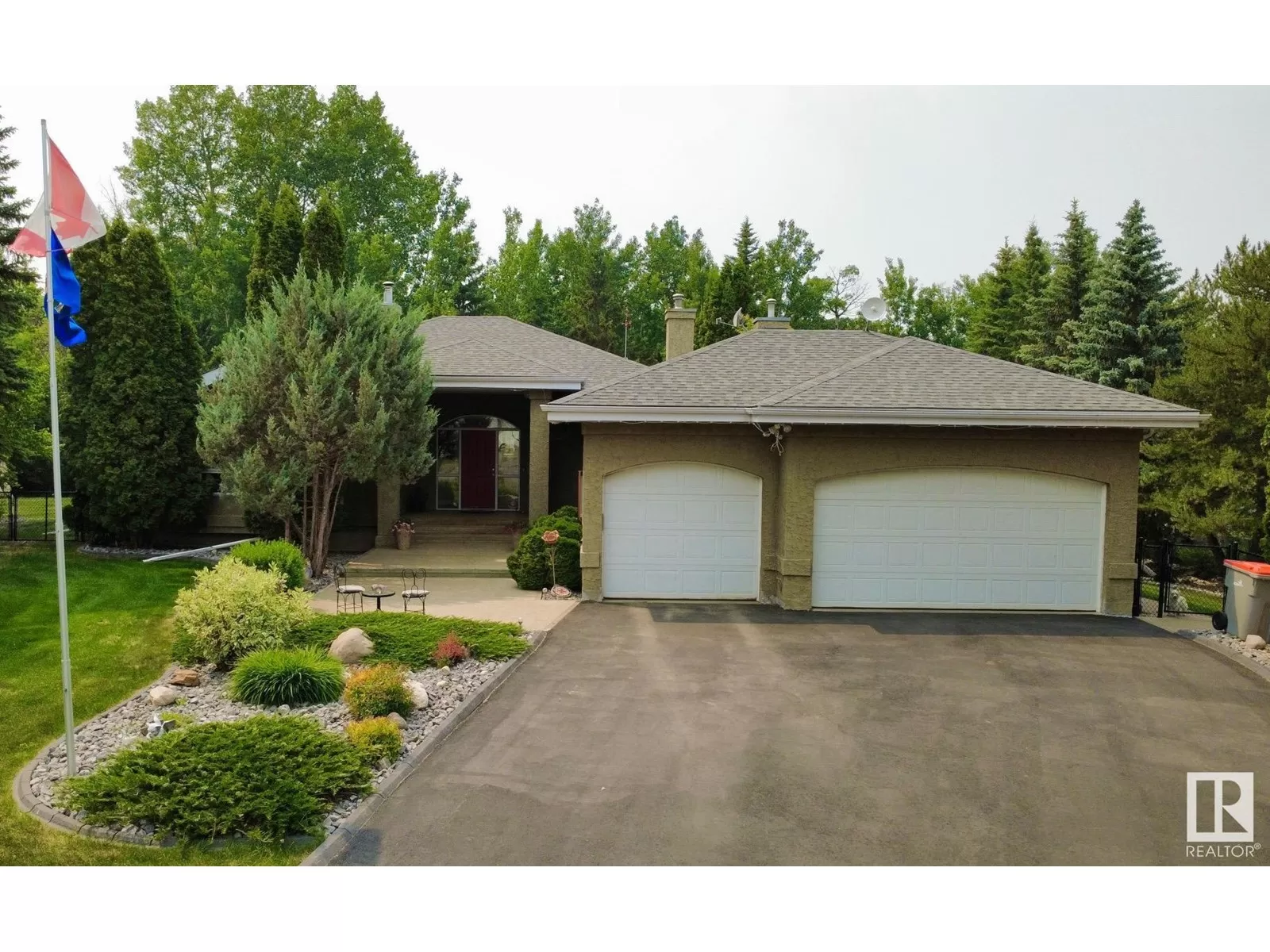 House for rent: #129 53226 Rge Road 261, Rural Parkland County, Alberta T7Y 1A3