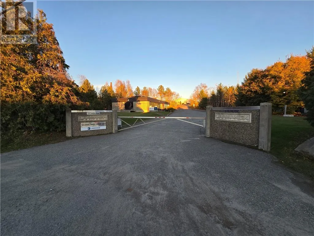 Special Purpose for rent: 129 Fielding Road Unit# Lower & Rear, Sudbury, Ontario P3Y 1L7