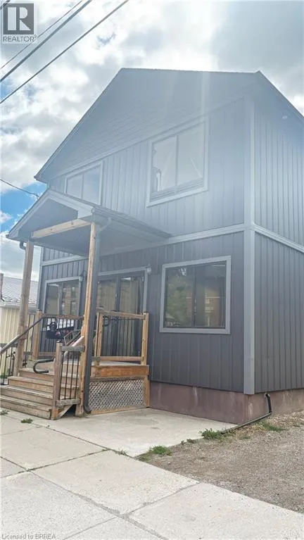 129 King Street, Burford, Ontario N0E 1A0