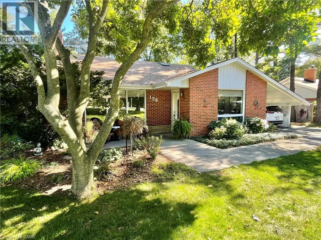 House for rent: 129 Oneida Boulevard, Hamilton, Ontario L9G 3C7