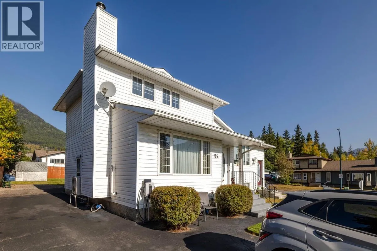 Duplex for rent: 1291 Ponderosa Drive, Sparwood, British Columbia V0B 2G2