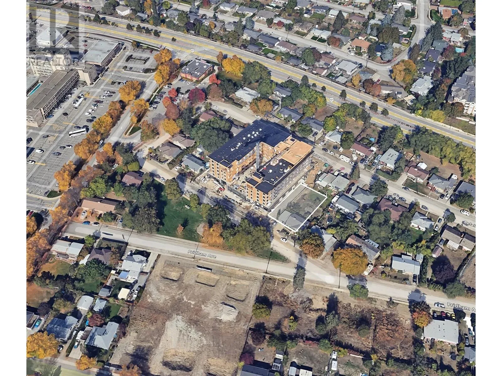 Other for rent: 1294 Devonshire Avenue, Kelowna, British Columbia V1Y 6B7