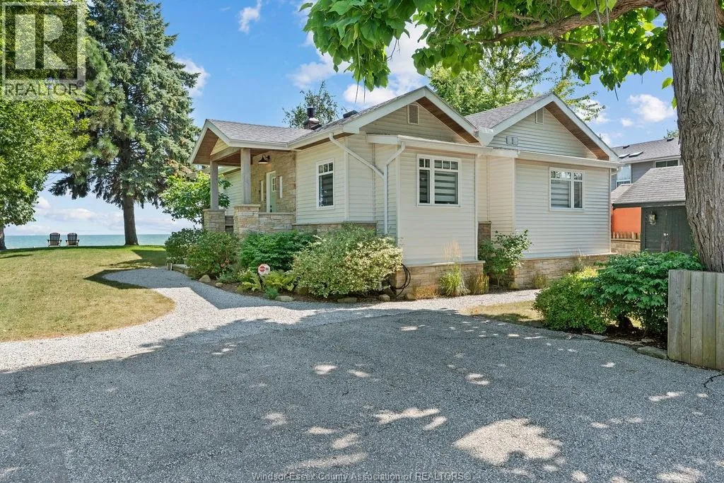 House for rent: 1295 Heritage Road, Kingsville, Ontario N9Y 2E6