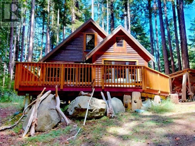 House for rent: 1297 Tennyson Rd, Savary Island, British Columbia