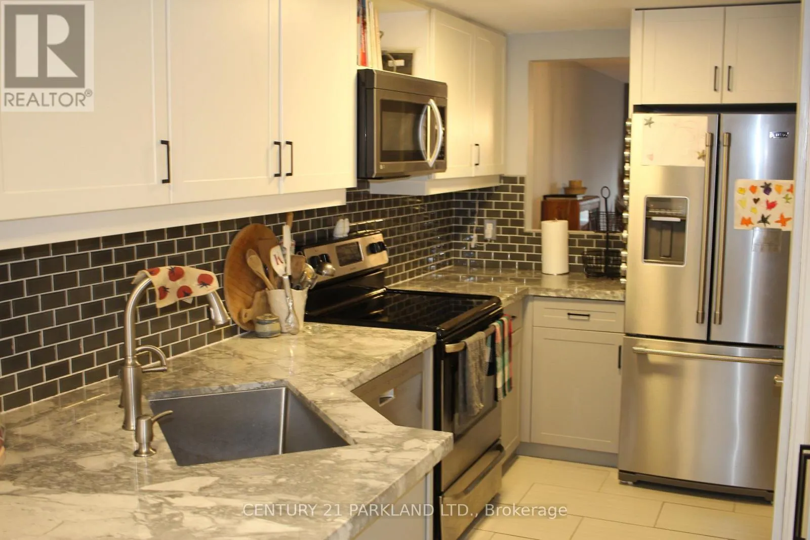 Row / Townhouse for rent: 13 - 115 Main Street S, Newmarket, Ontario L3Y 8J2