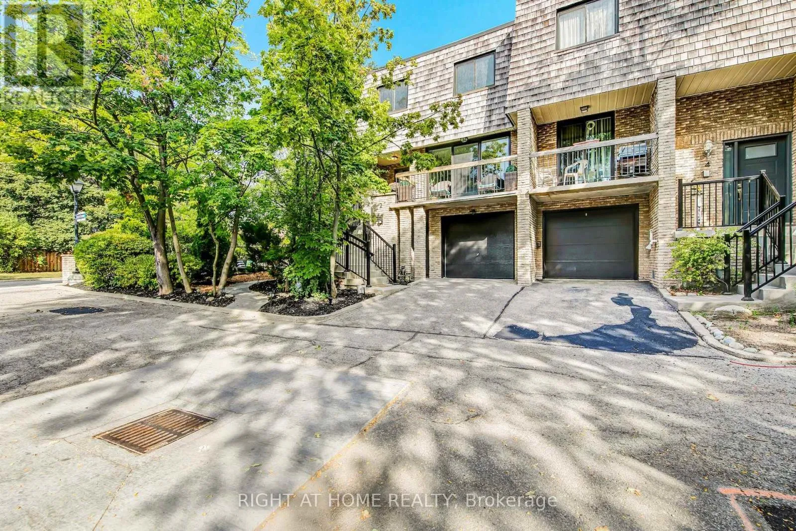 Row / Townhouse for rent: 13 - 2 Wooded Carse Way, Toronto, Ontario M2R 3H7