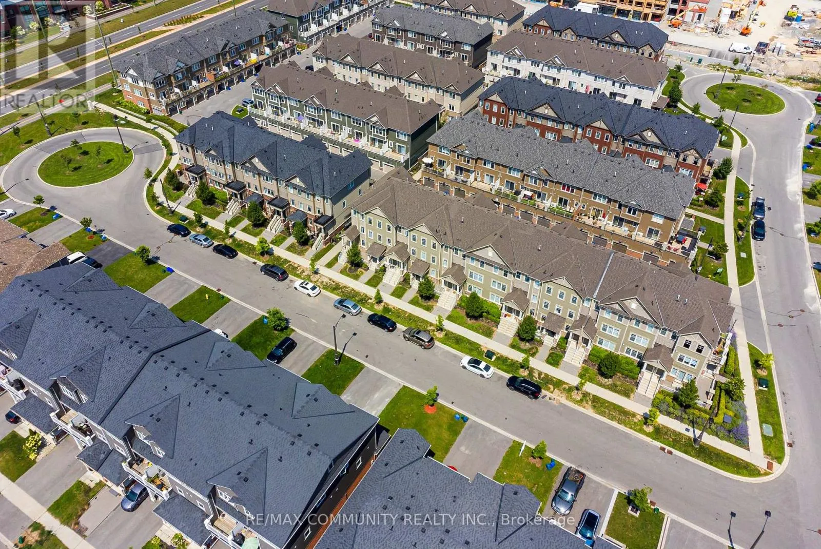 Row / Townhouse for rent: 13 - 2500 Hill Rise Court, Oshawa, Ontario L1L 0M6