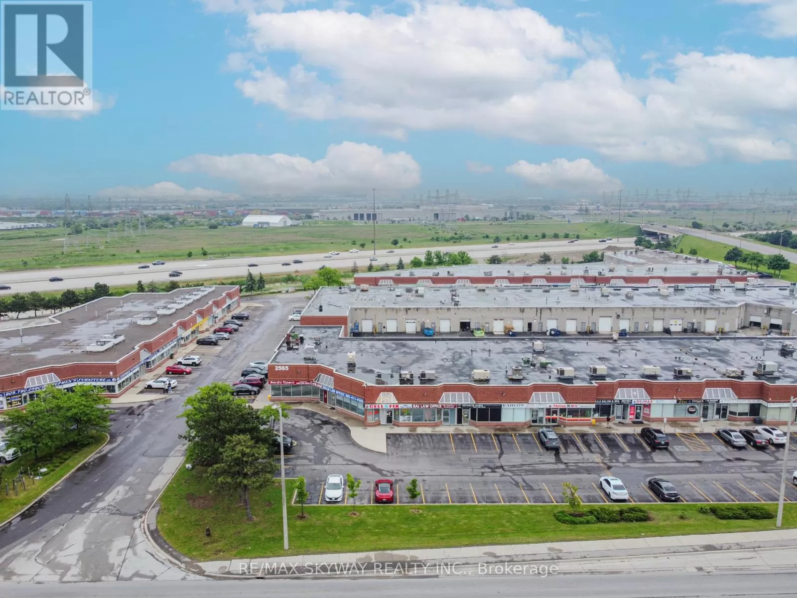 13 - 2565 Steeles Avenue E, Brampton, Ontario L6T 4L6