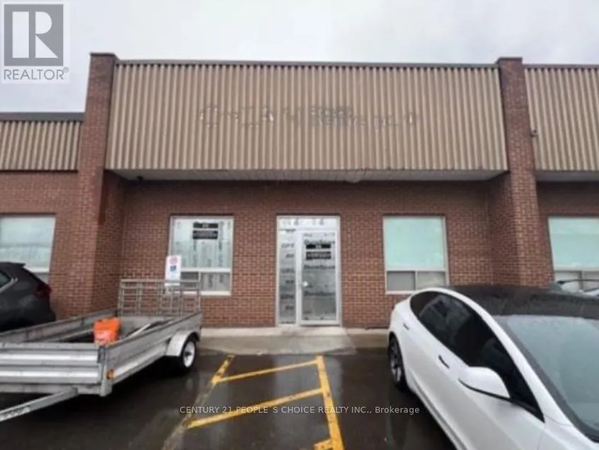 Retail for rent: 13 - 7517 Bren Road, Mississauga, Ontario L4T 3V4