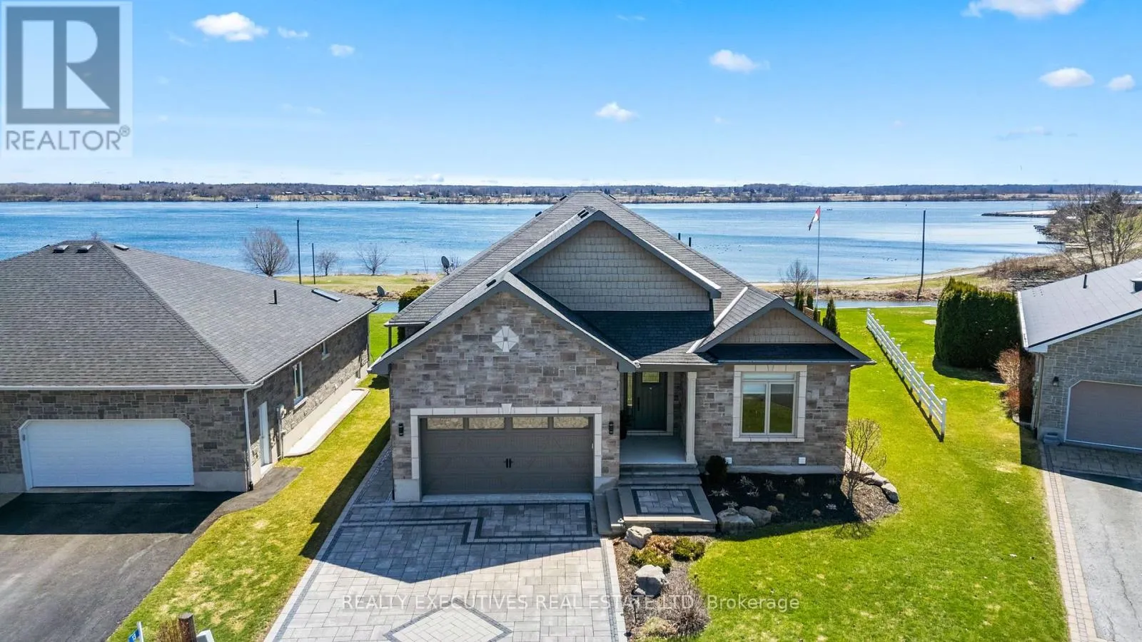 House for rent: 13 Flett Street, Edwardsburgh/Cardinal, Ontario K0E 1E0