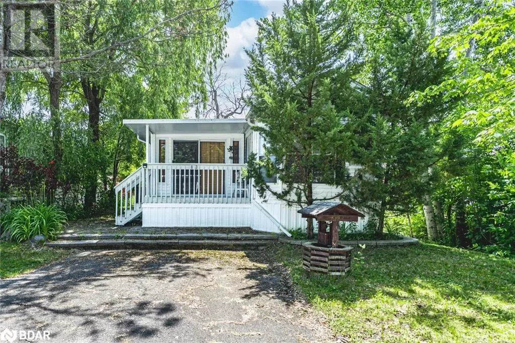 Mobile Home for rent: 13 Huron Circle, Wasaga Beach, Ontario L9Z 1X7