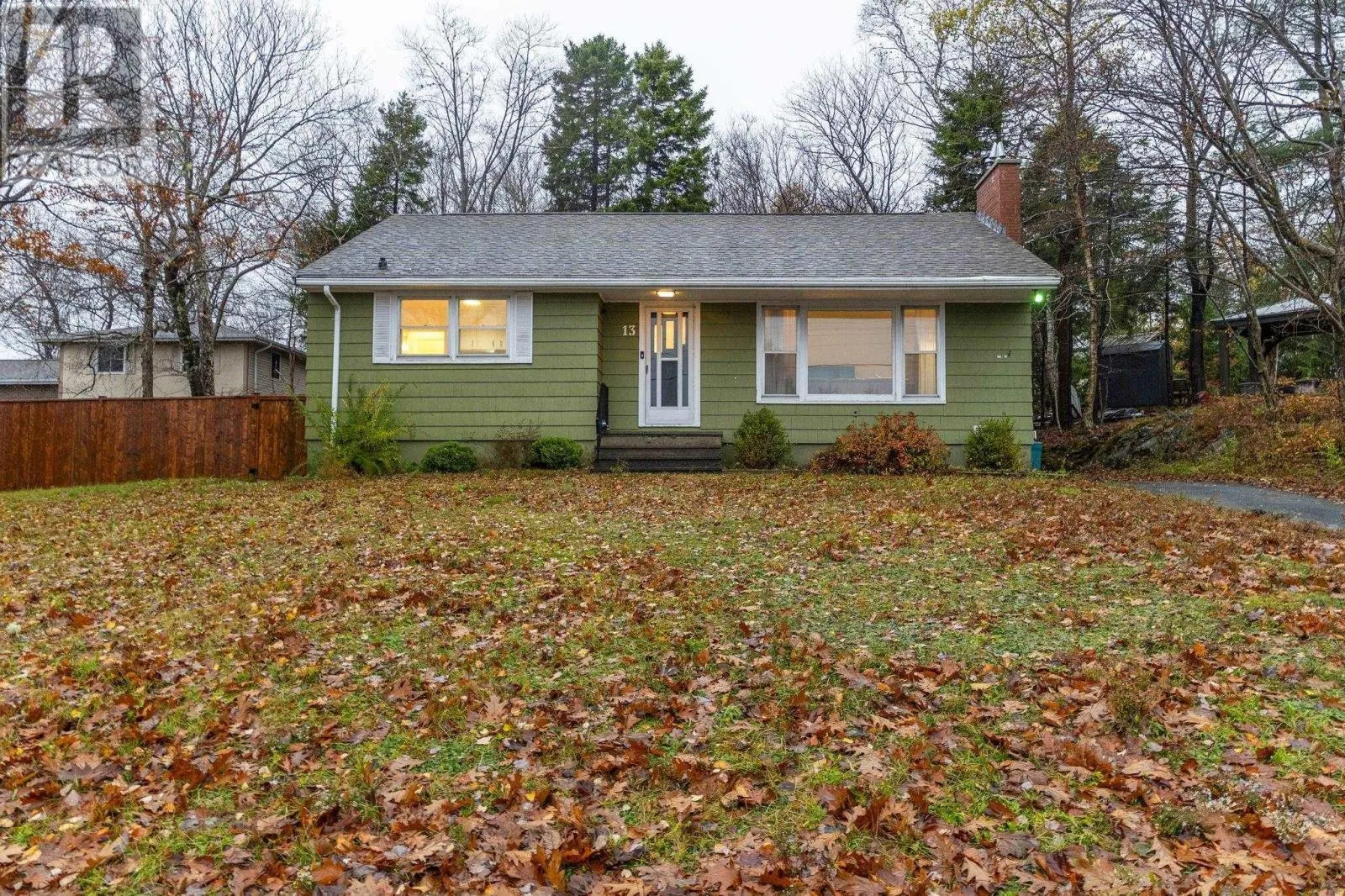 House for rent: 13 Julies Walk, Halifax, Nova Scotia B3M 2Z8