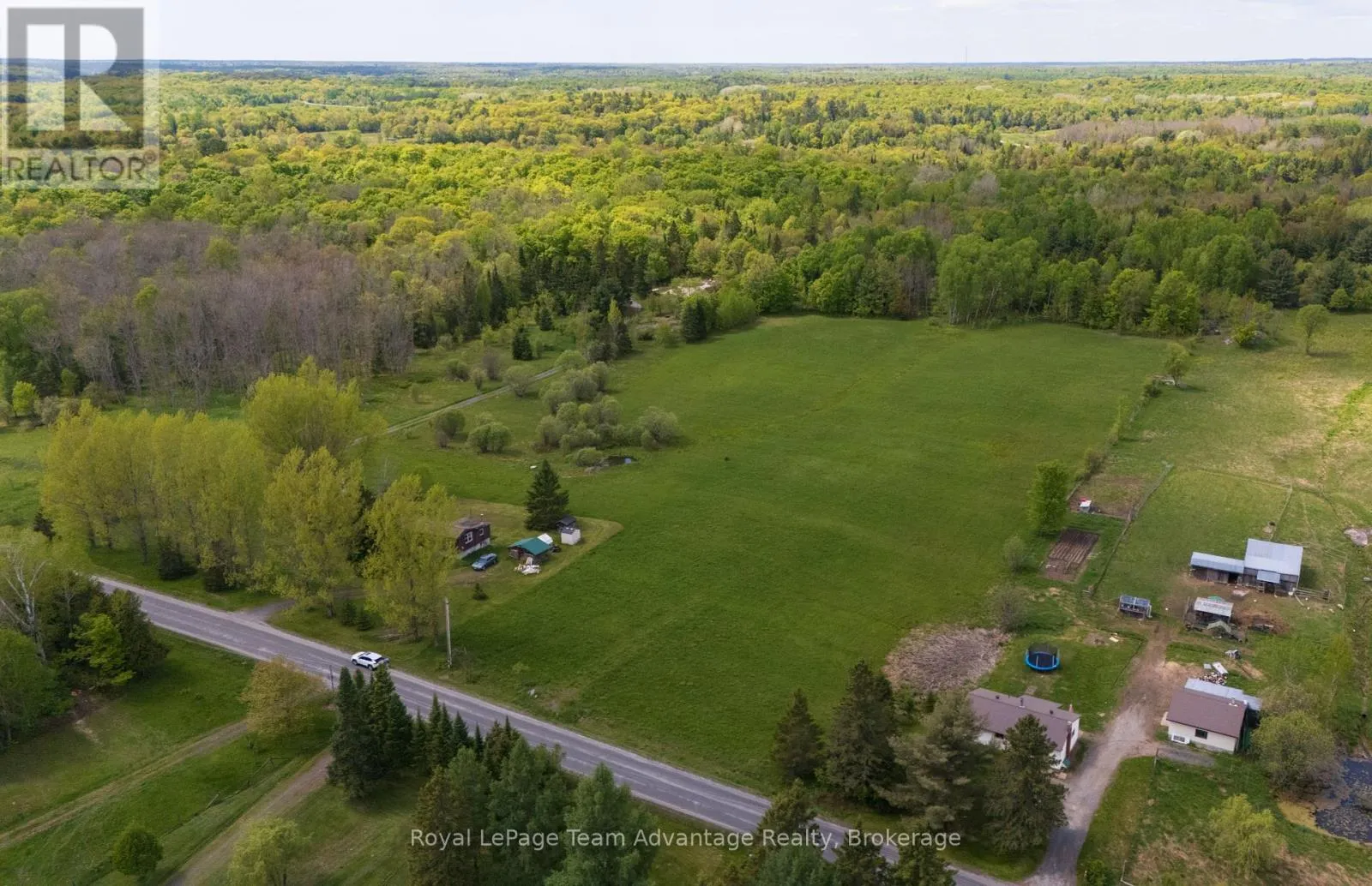 13 Lakeside Drive, McKellar, Ontario P2A 0B4