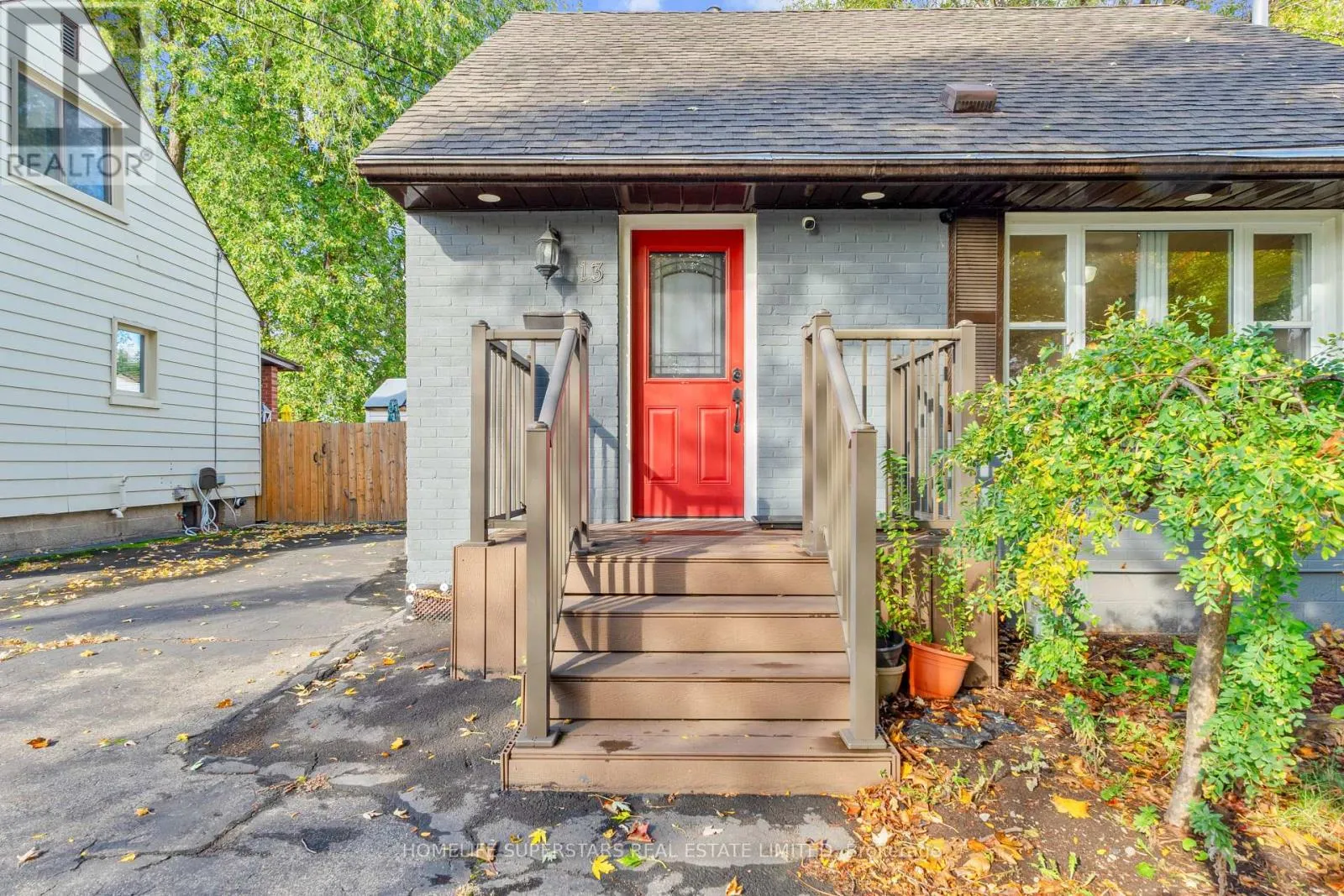 House for rent: 13 Lewis Street, Hamilton, Ontario L8H 6C3