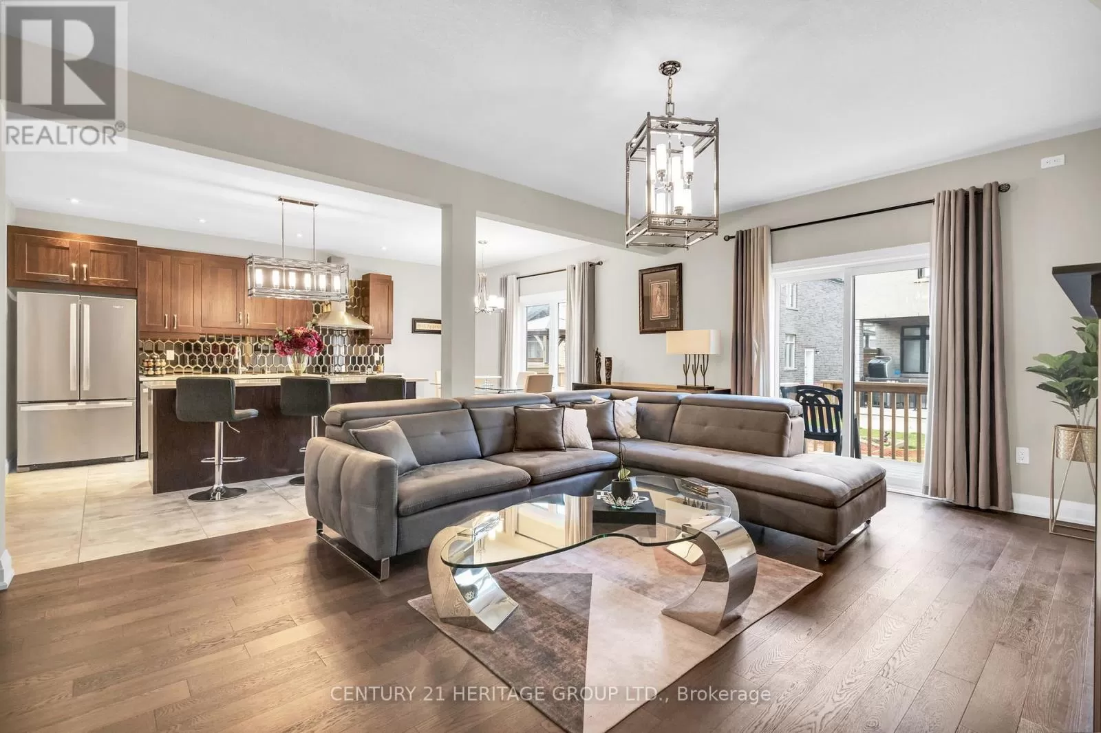 House for rent: 13 Mabern Street, Barrie, Ontario L9J 0J1