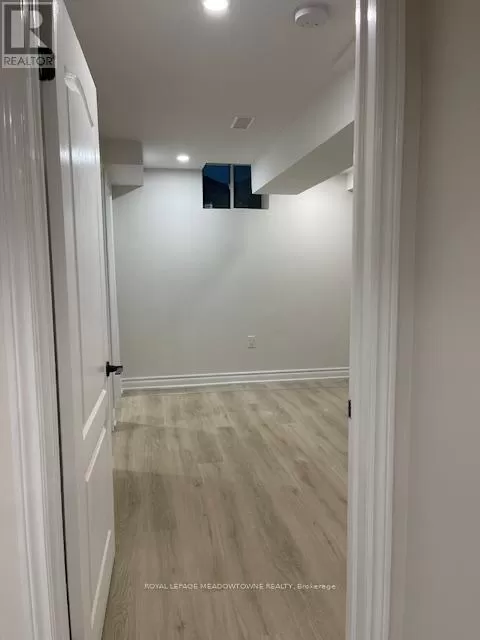 House for rent: 130 Lady Dolores Avenue, Vaughan, Ontario L6A 4G3