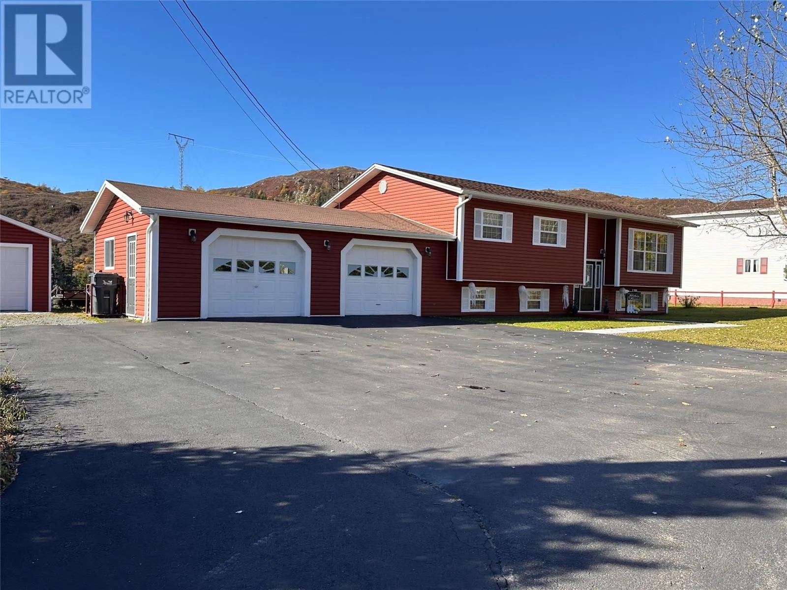 House for rent: 130 Main Road, Rushoon, Newfoundland & Labrador A0E 2S0